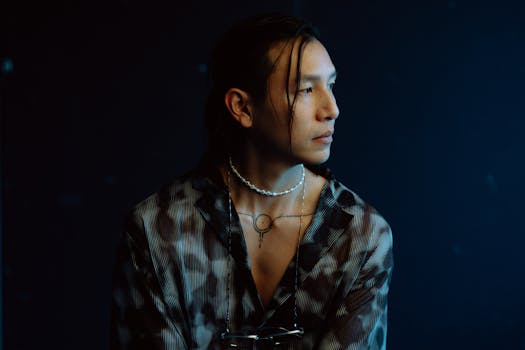 Oživte váš outfit: Ako správne kombinovať šperky pre osobný štýl